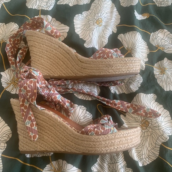 MIA Coquette Wrap Tie Platforms Espadrilles - Picture 3 of 6